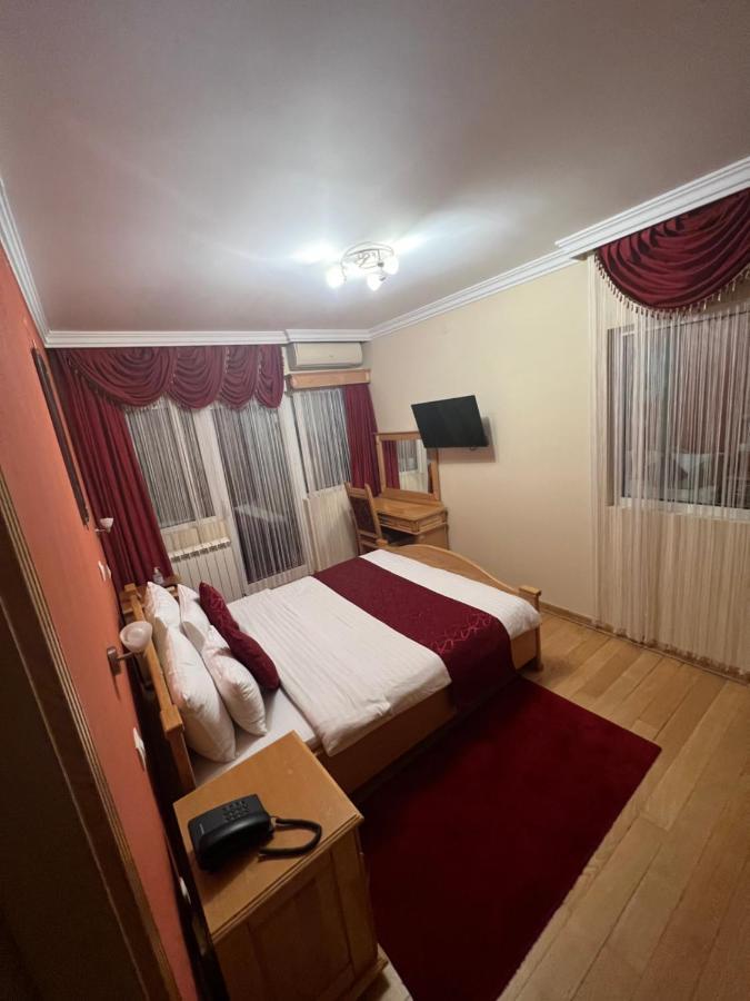 Saint Paul Accommodation Кралево Екстериор снимка