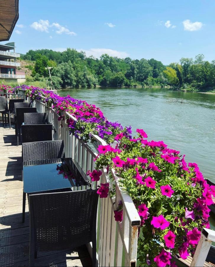 Saint Paul Accommodation Кралево Екстериор снимка