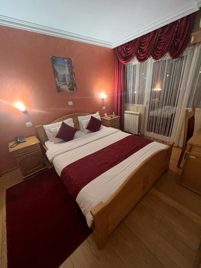 Saint Paul Accommodation Кралево Екстериор снимка