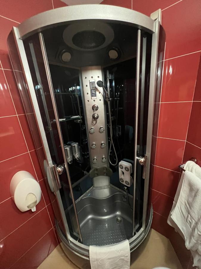 Saint Paul Accommodation Кралево Екстериор снимка