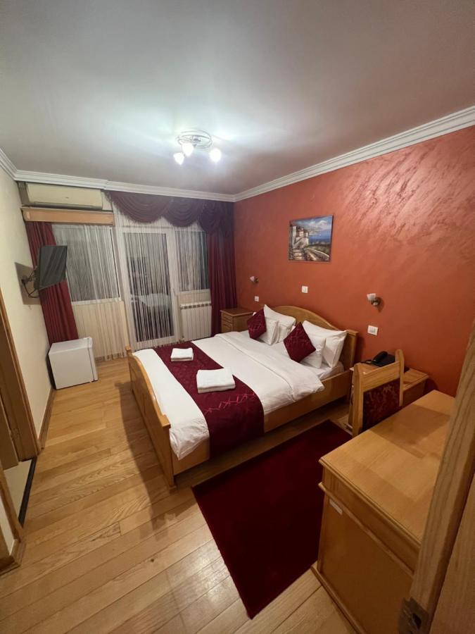 Saint Paul Accommodation Кралево Екстериор снимка