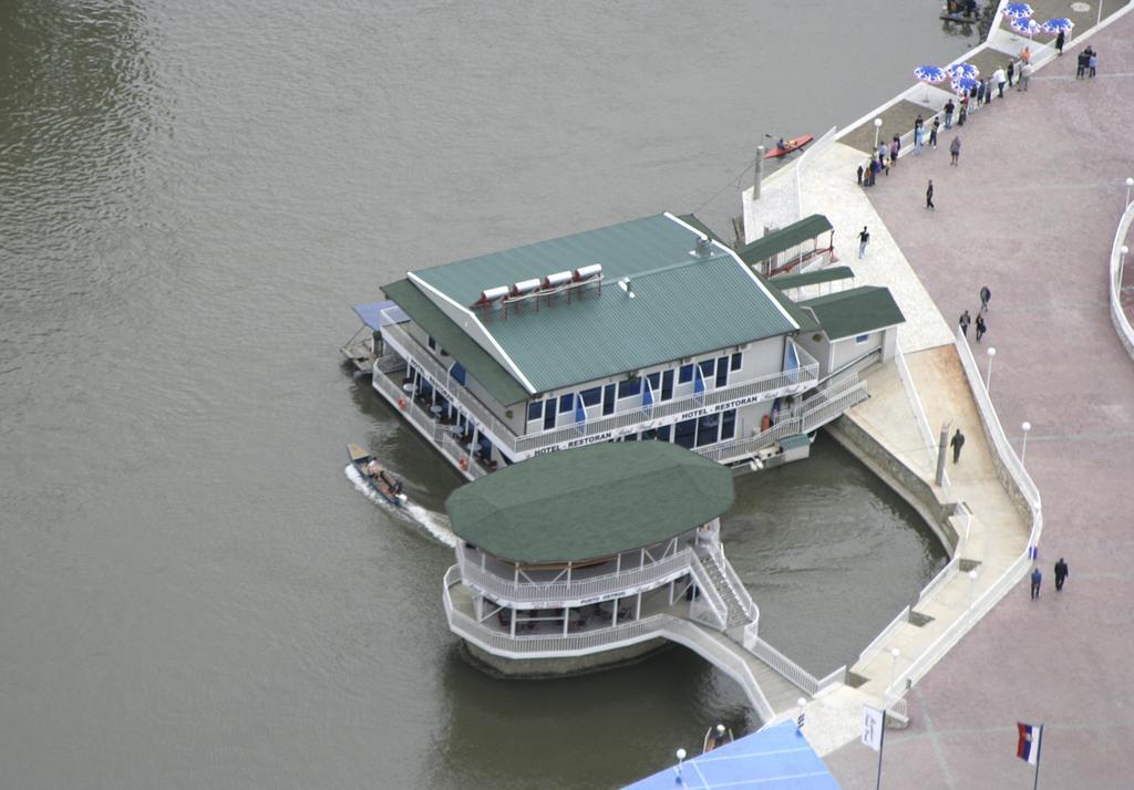 Saint Paul Accommodation Кралево Екстериор снимка