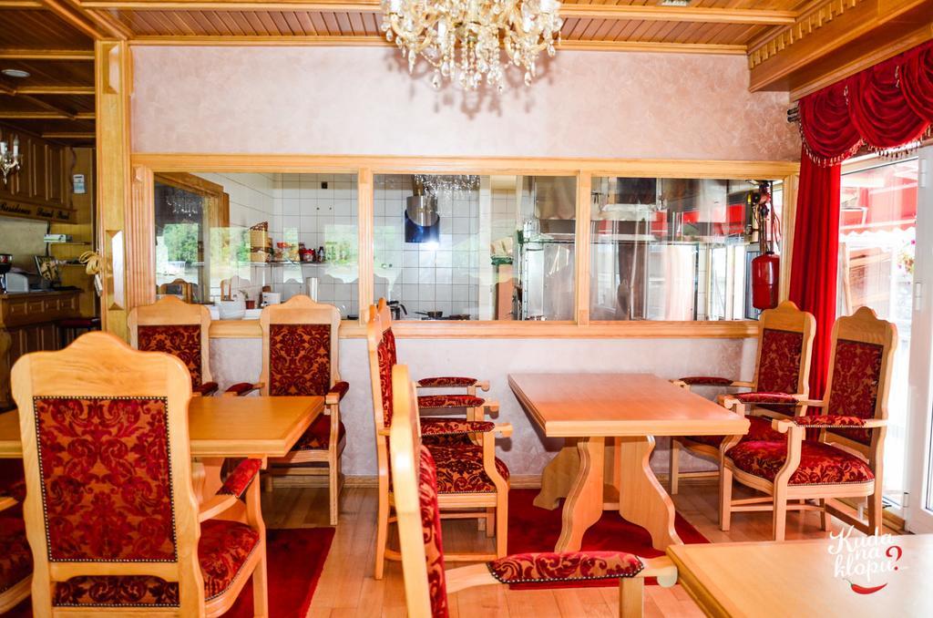 Saint Paul Accommodation Кралево Екстериор снимка