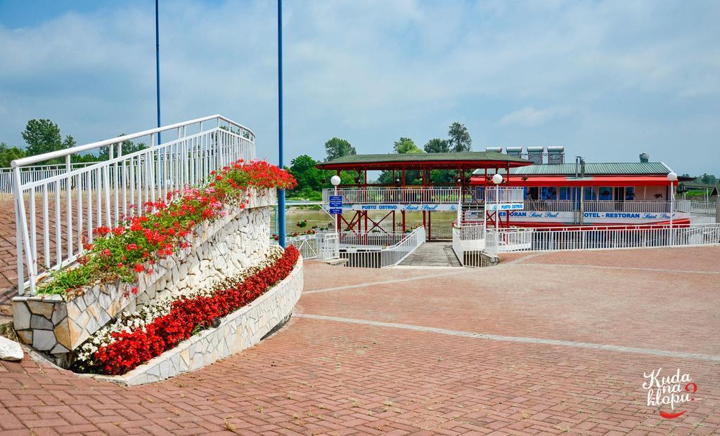 Saint Paul Accommodation Кралево Екстериор снимка