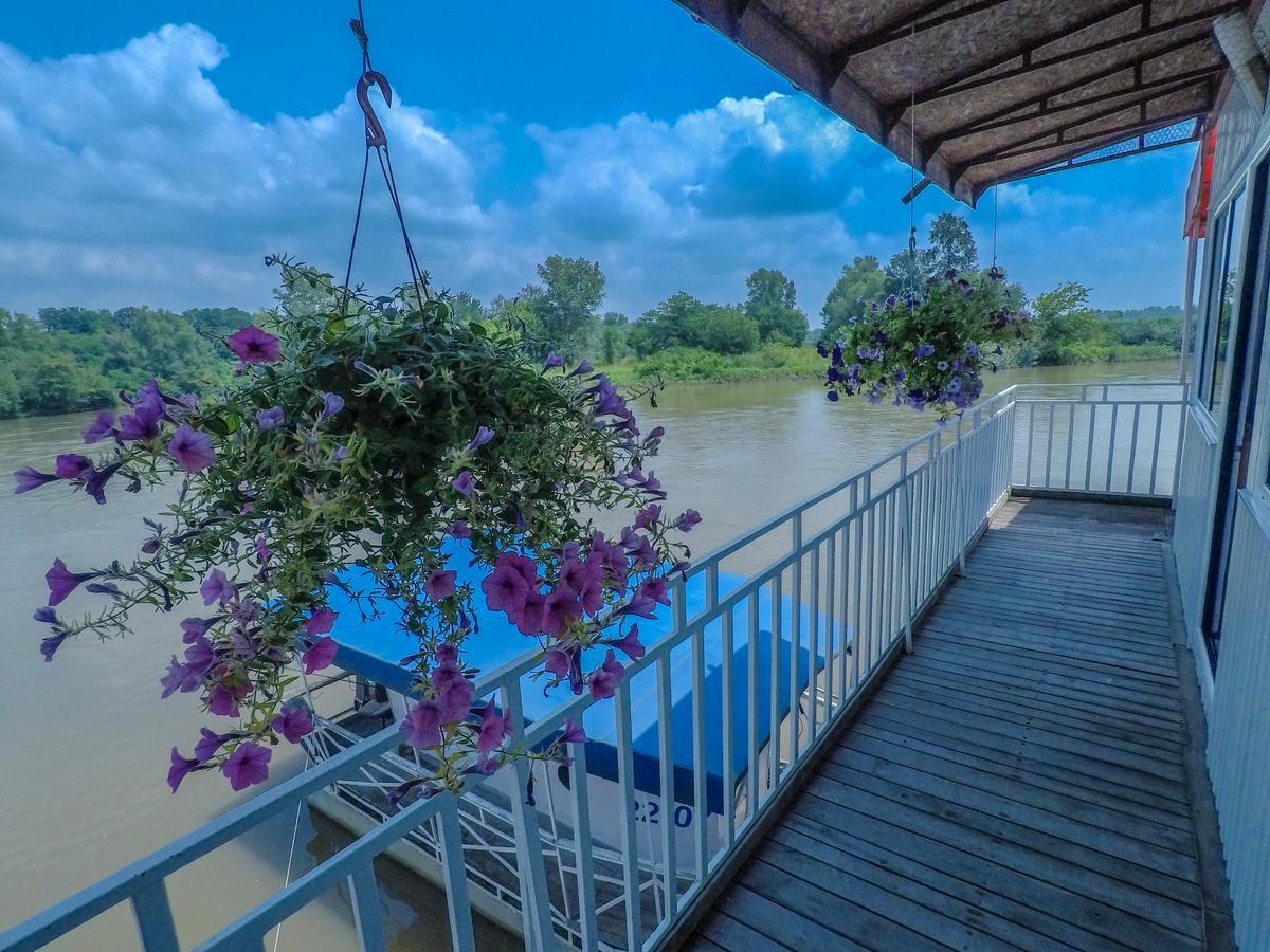 Saint Paul Accommodation Кралево Екстериор снимка